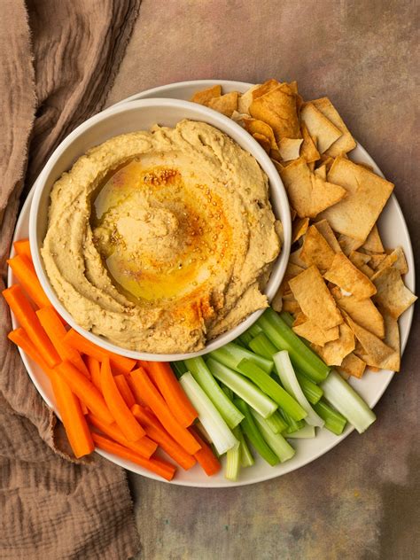 How many protein are in hummus - roasted garlic - calories, carbs, nutrition